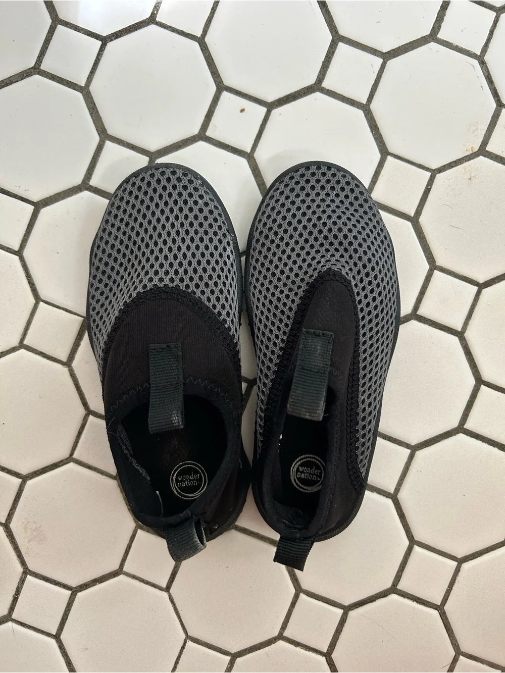 Kids Slip-On Water-Friendly Mesh Shoes in Gray and Black